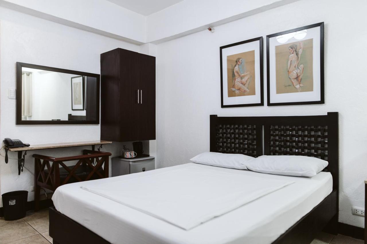 San Agustin Residences Makati City Bagian luar foto